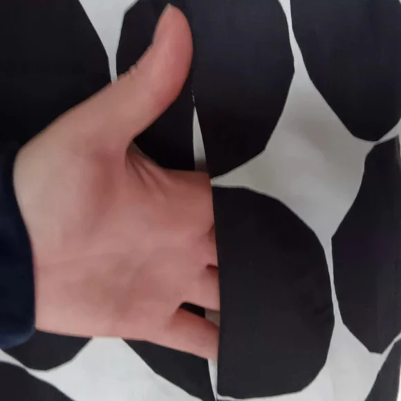 Marimekko "Pienet Kivet" Black and White Mod Sleeveless Mini Shift Dress - Picture 5 of 6